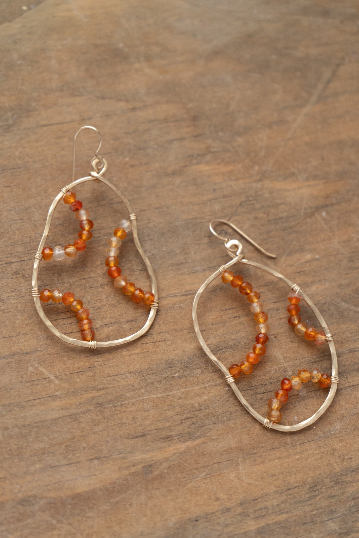 CARNELIAN SHADOW HOOPS