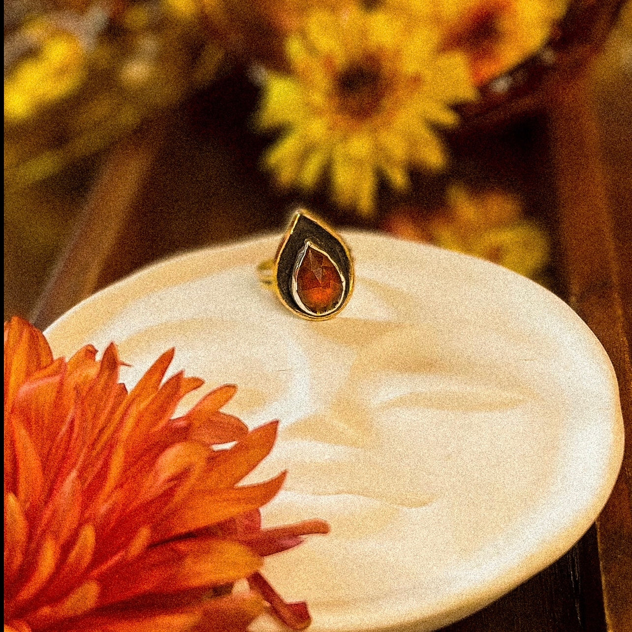 FLICKER RING