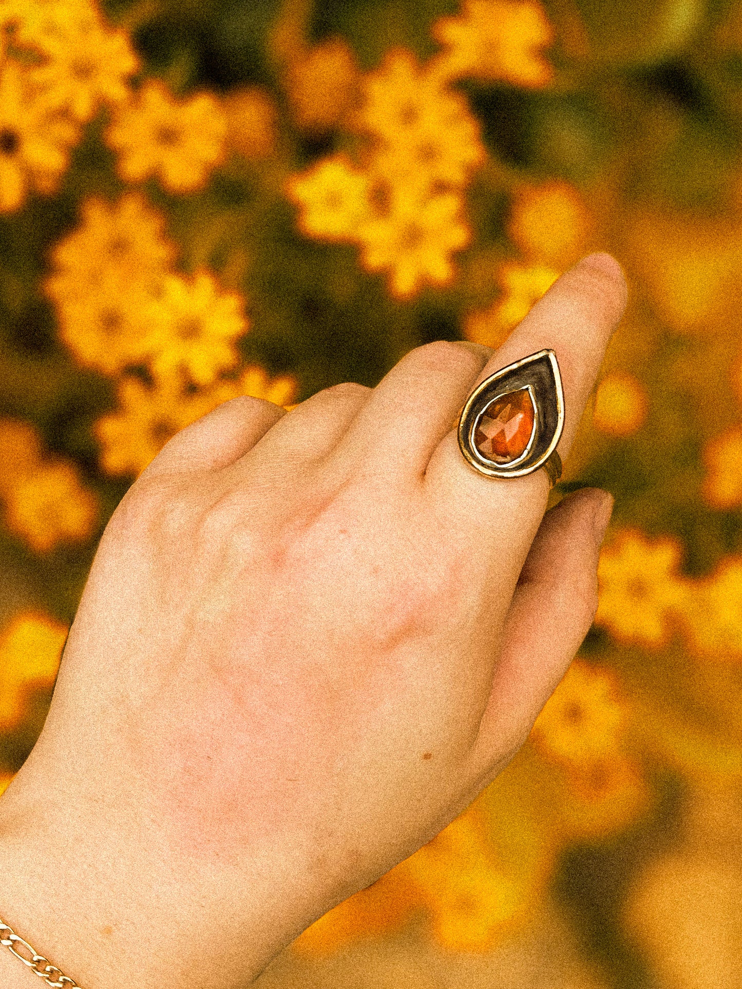 FLICKER RING