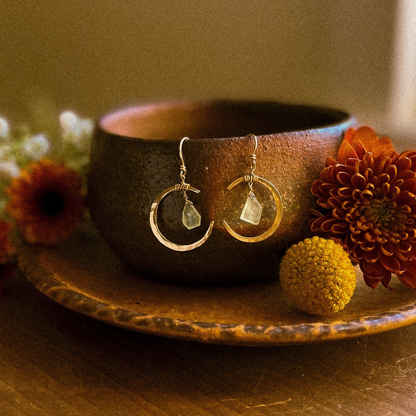 Moon glo earrings
