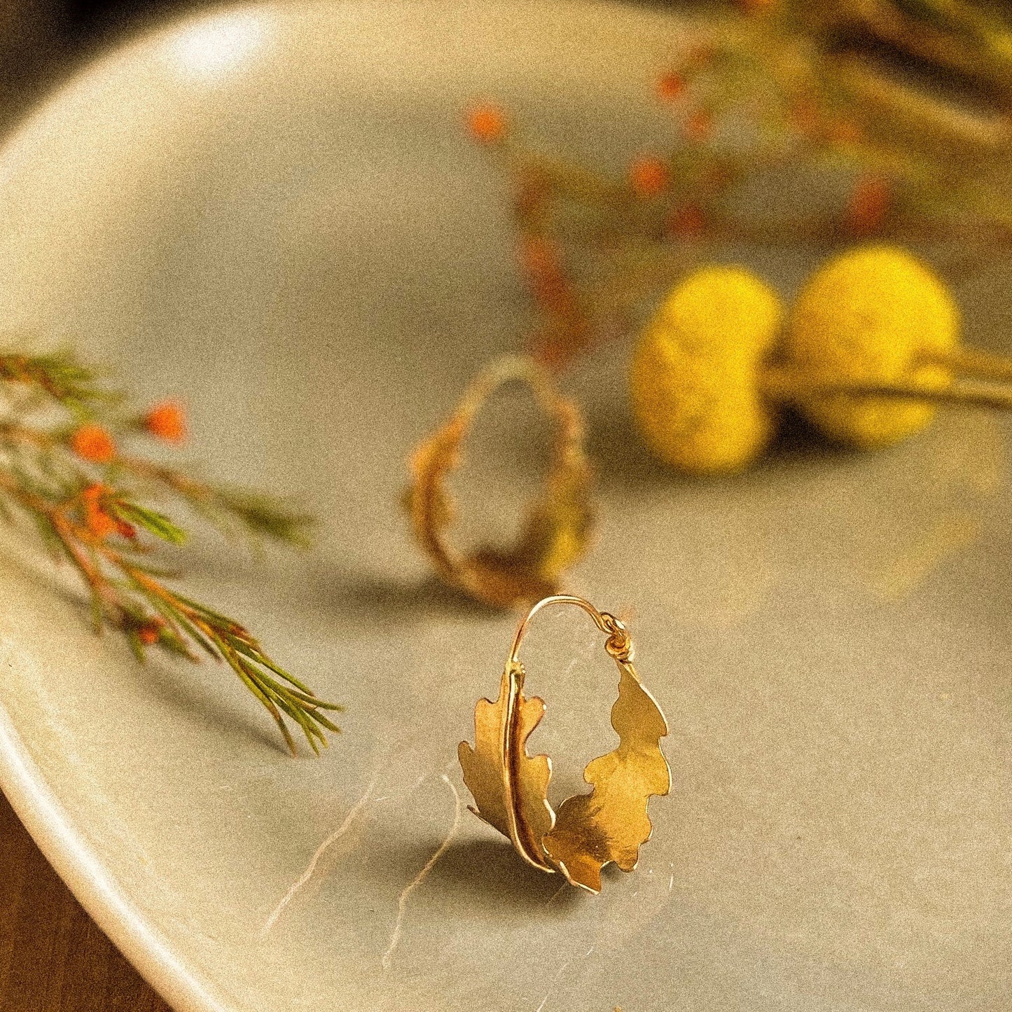 Poisoned oak hoops