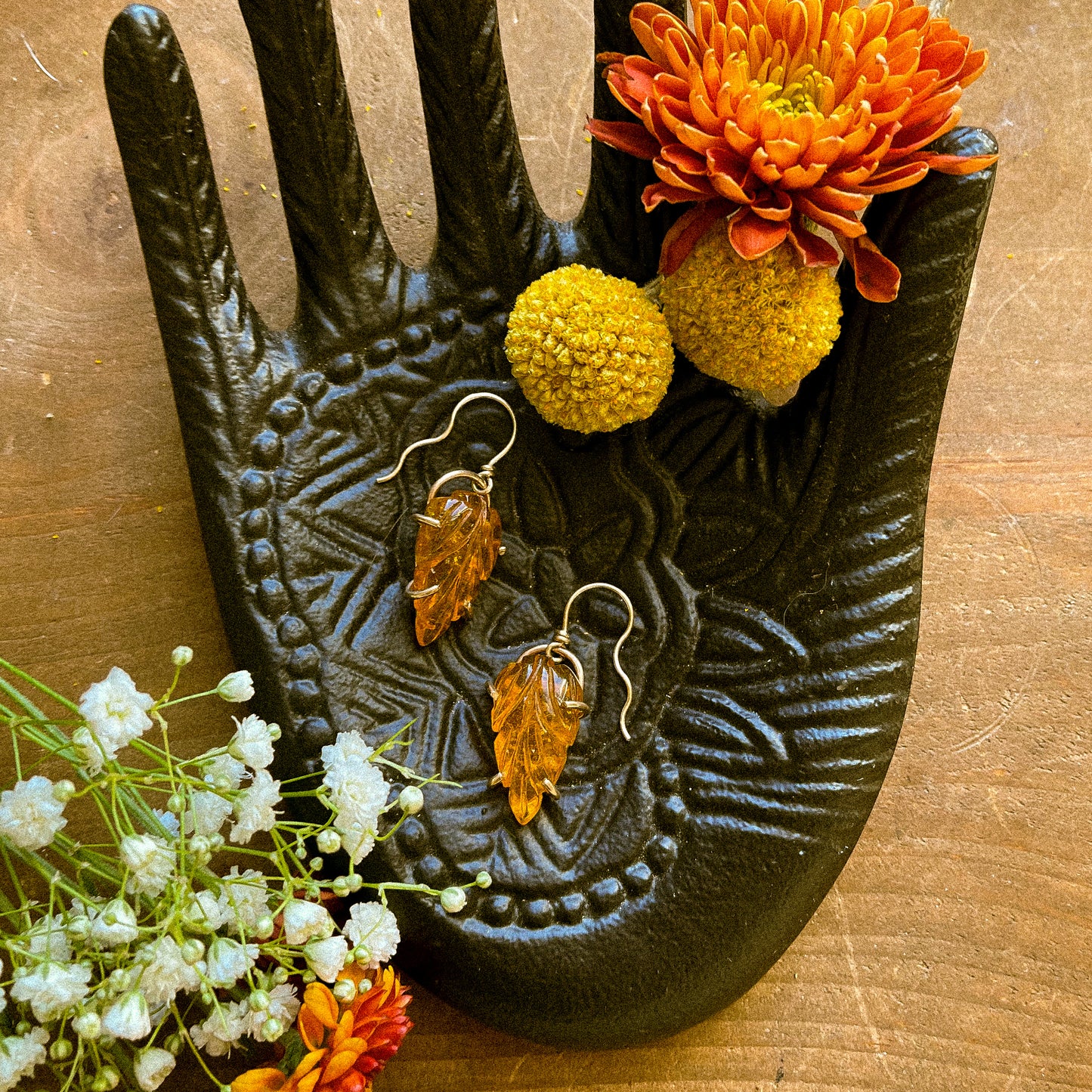 Falling amber earrings