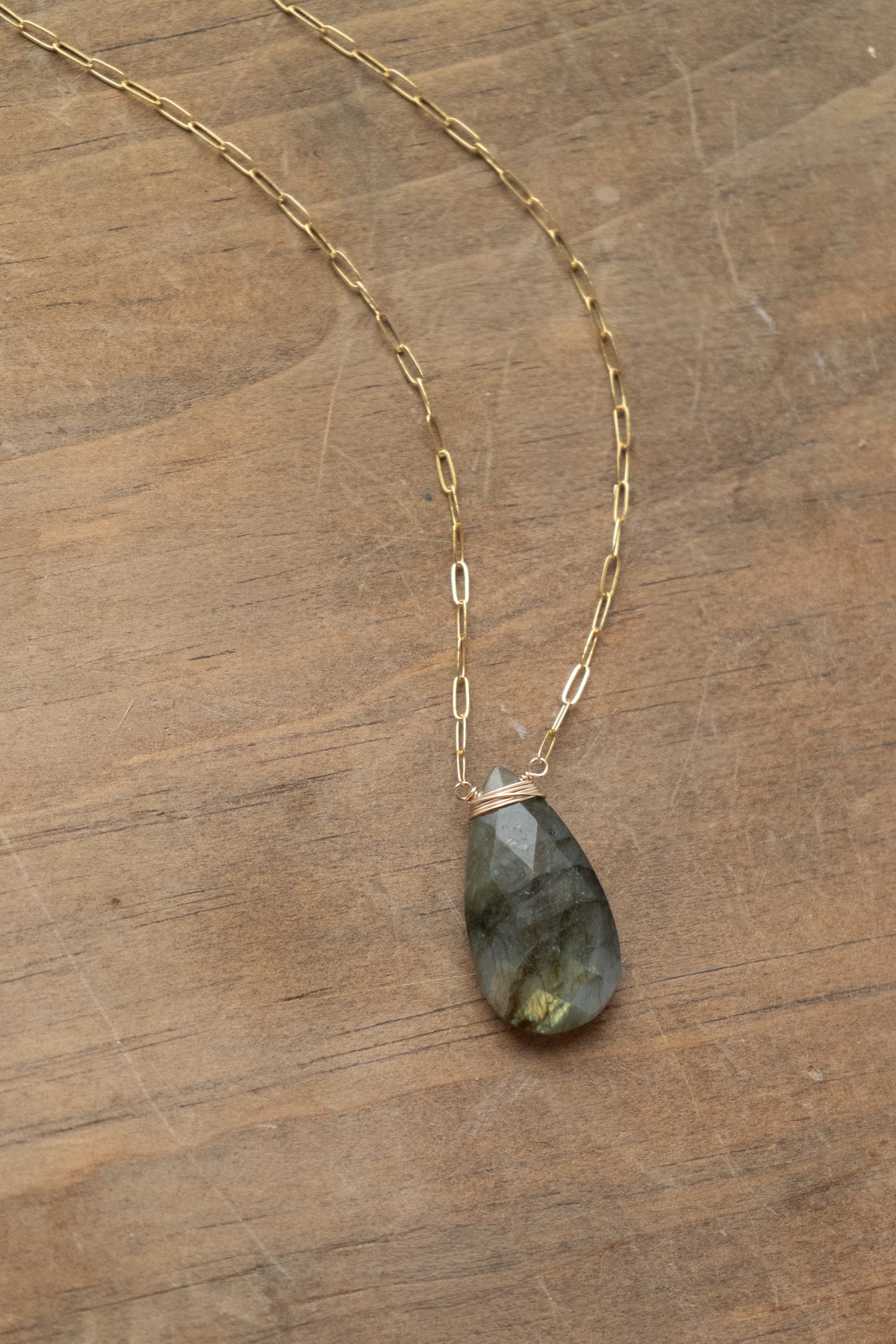 LARGE LABRADORITE PENDANT