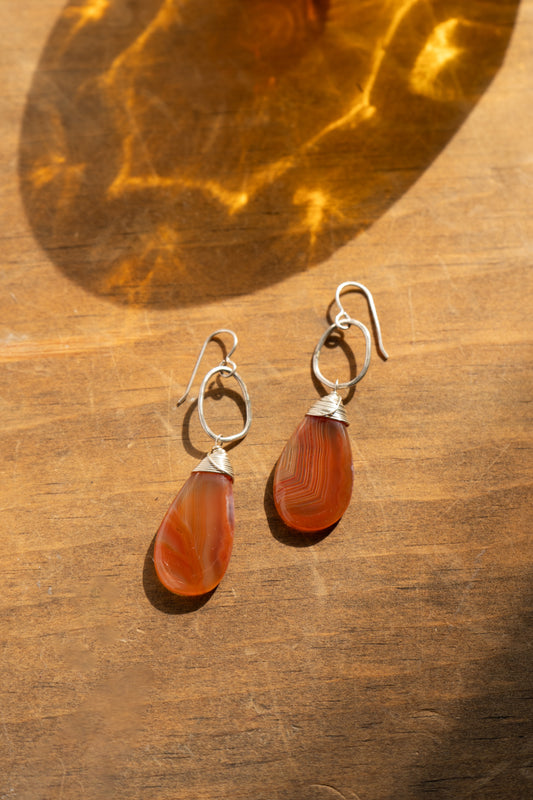 CARNELIAN STATEMENT DROP
