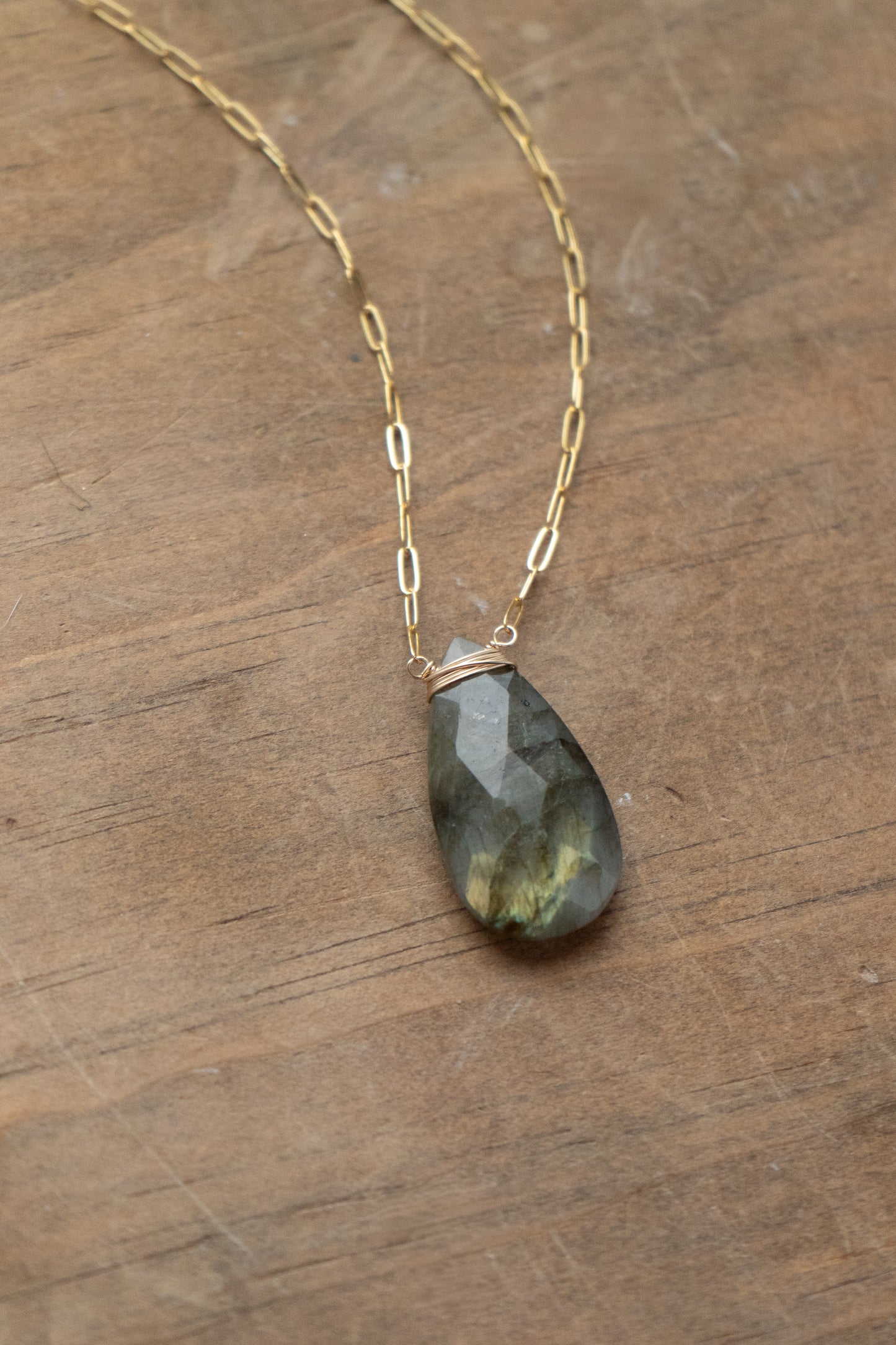 LARGE LABRADORITE PENDANT